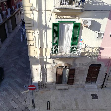 La Casetta Di Carmen Barletta Bagian luar foto